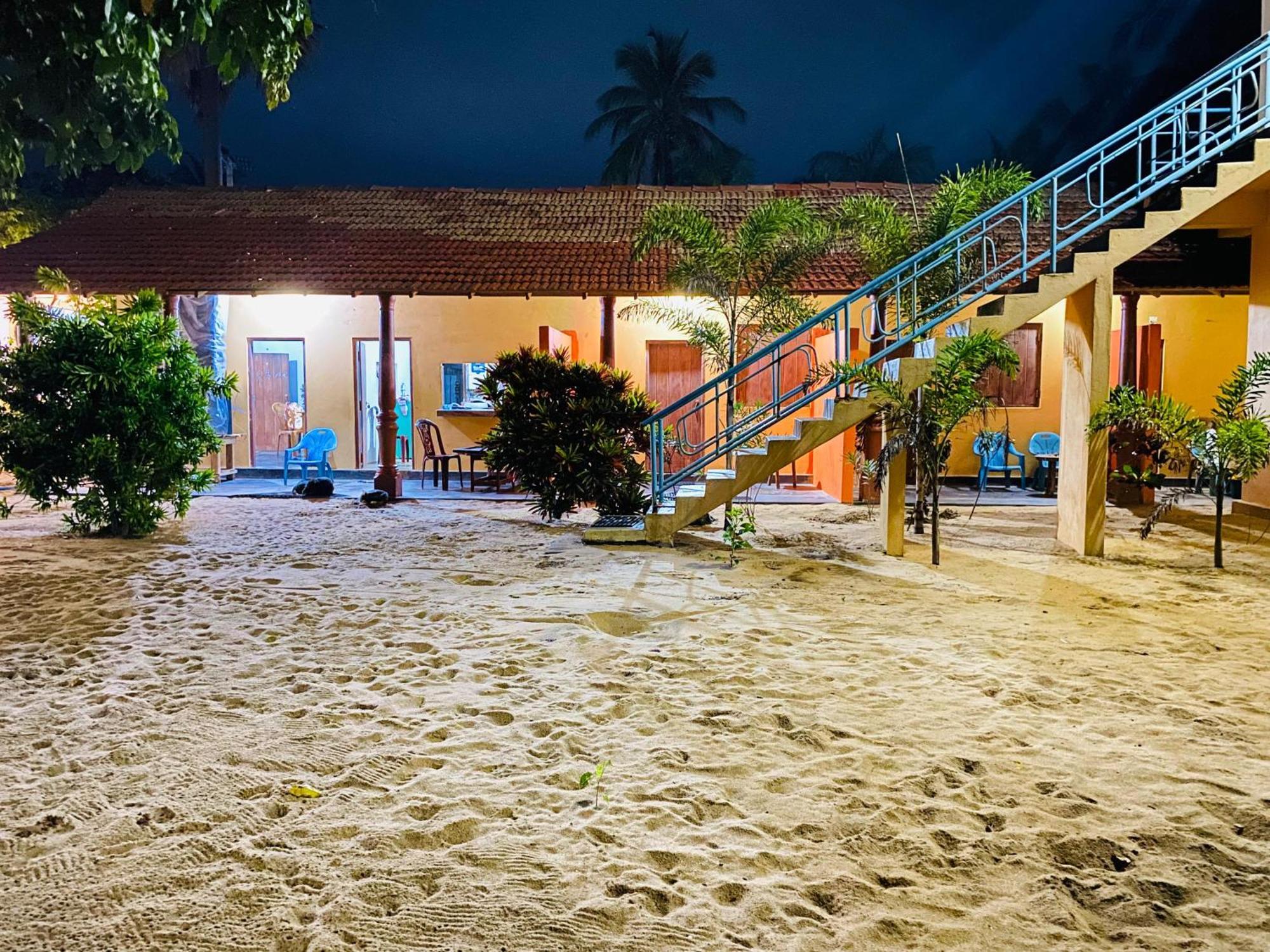 Dolphin Village Alankuda Exterior foto